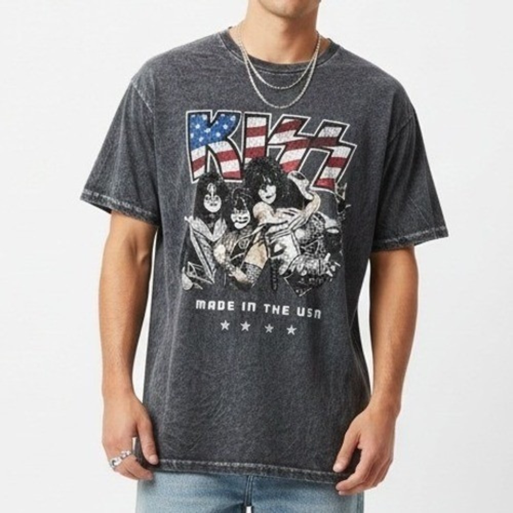 KISS T-Shirt Mens L Gray Acid Wash Made In The USA Graphic Rock Band Tee 4281